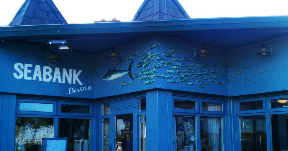 Seabank - Sign and mural – à Seabank Bistro © Brian Walsh